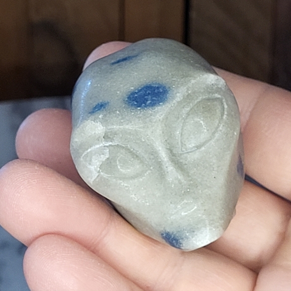 Alien Head Stone Sculpture - Picture 5 of 14